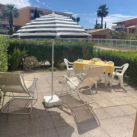 T2 En Rez De Jardin Avec Piscine Apartment *
