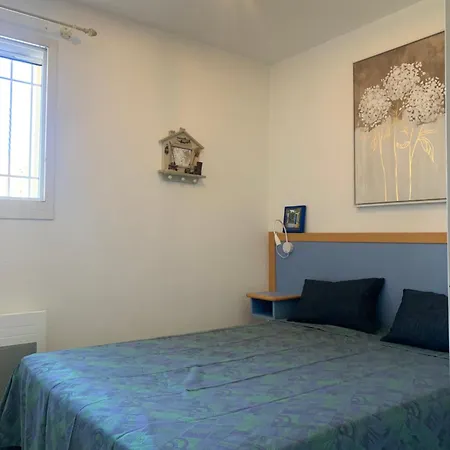 Appartement T2 En Rez De Jardin Avec Piscine *