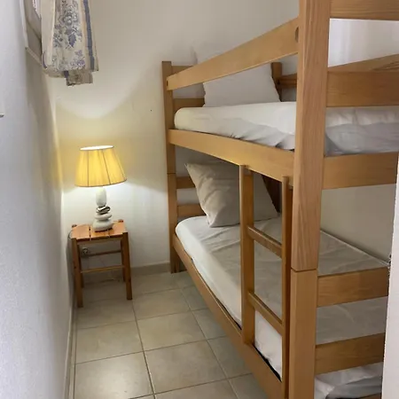 T2 En Rez De Jardin Avec Piscine * 르 라방두