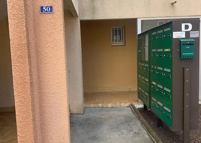 T2 En Rez De Jardin Avec Piscine Lägenhet